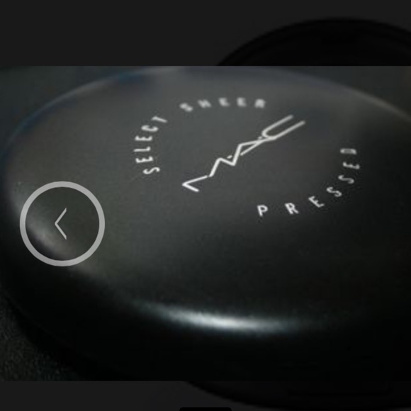 MAC Studio Select Sheer Pressed Powder Compact
Color: NW25 - Picture 1 of 2